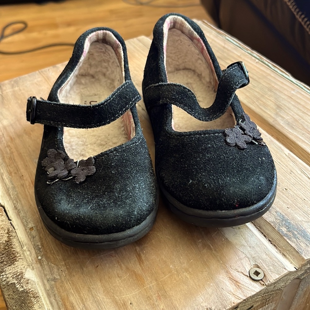 Ugg Kids size 8 UK 7